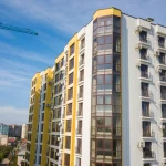Какие магазины и сервисы чаще всего появляются первыми