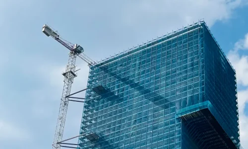 Что скрывают проекты благоустройства: анализ скрытых колодцев, ТП и техзон в дворах.