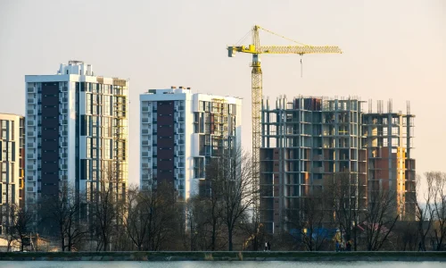 Микрорайон в тумане: эффект городской «чаши» и застой воздуха в низинах
